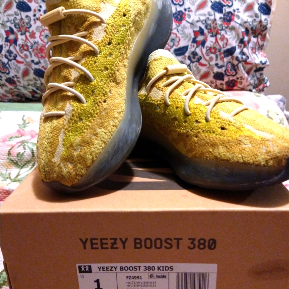 Yeezy boots 380